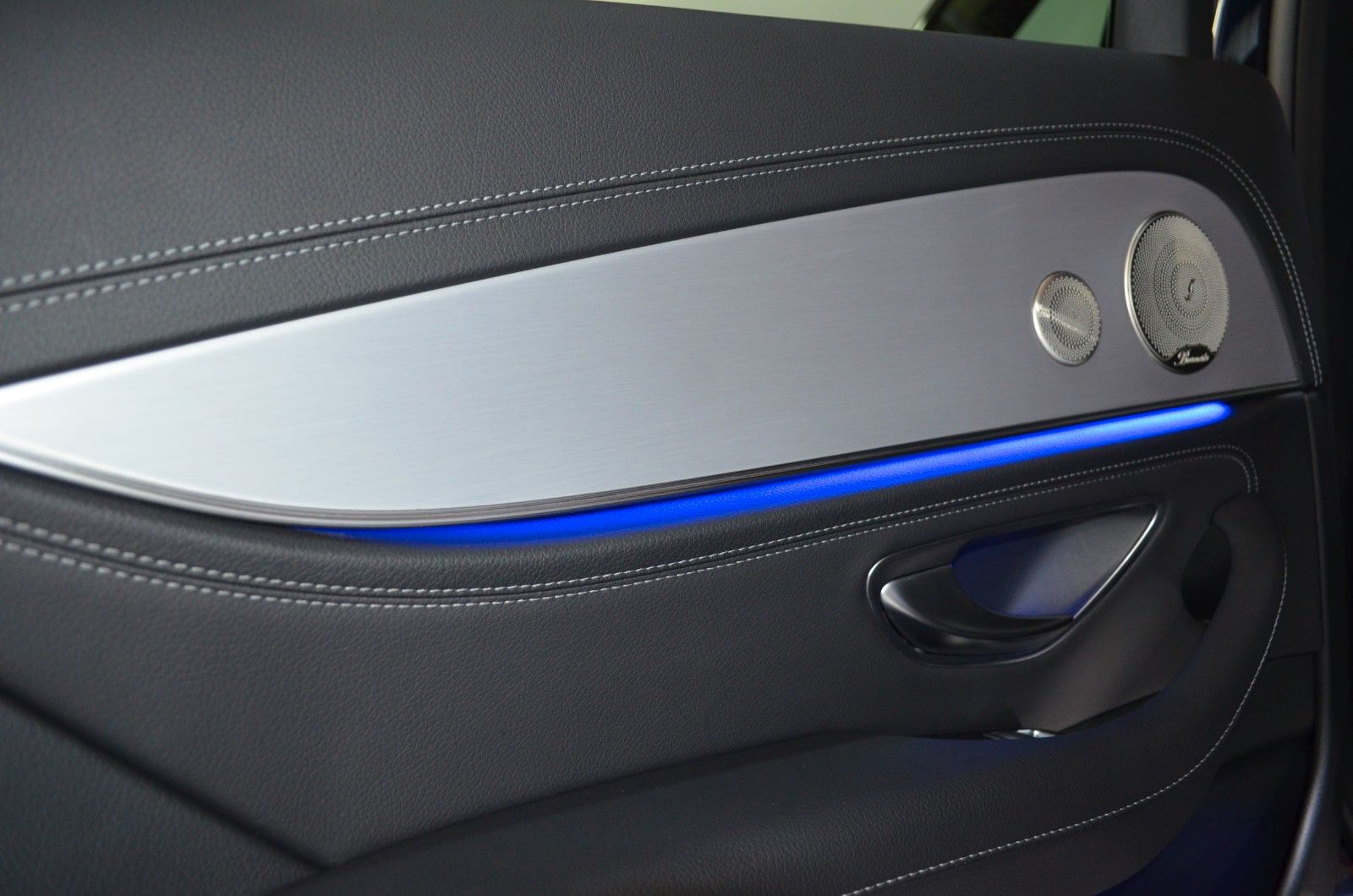 Mercedes-Benz E 400 – Bild 19