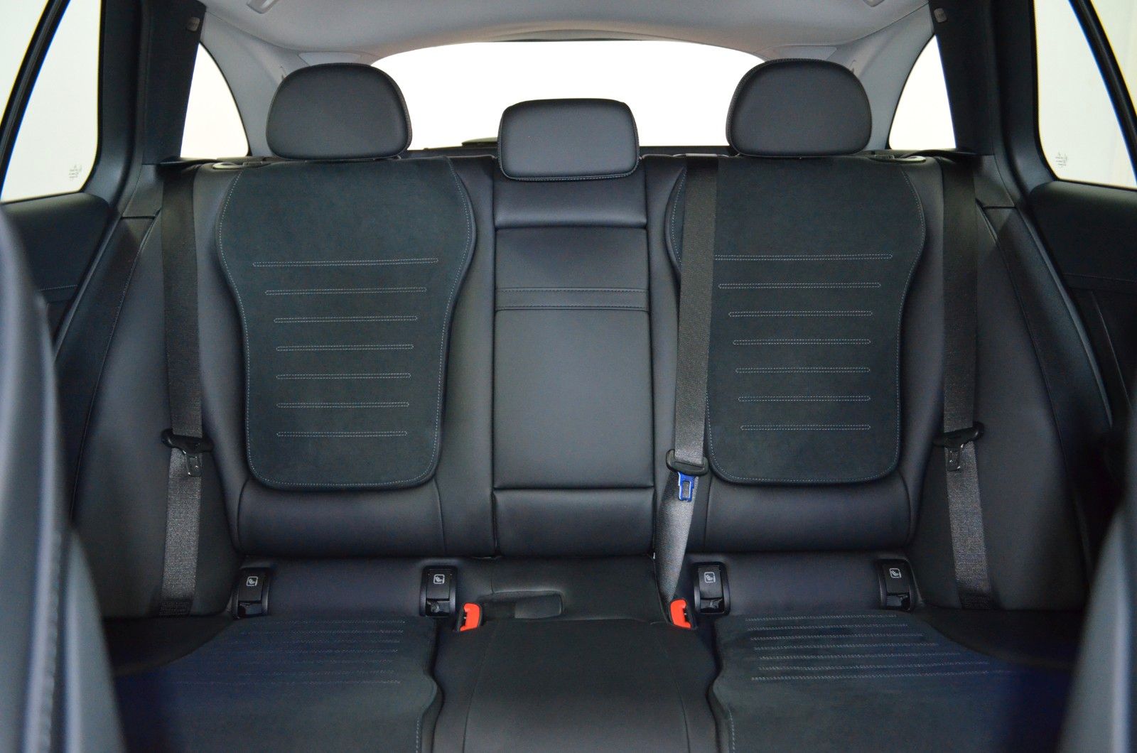 Mercedes-Benz C 200 – Bild 11