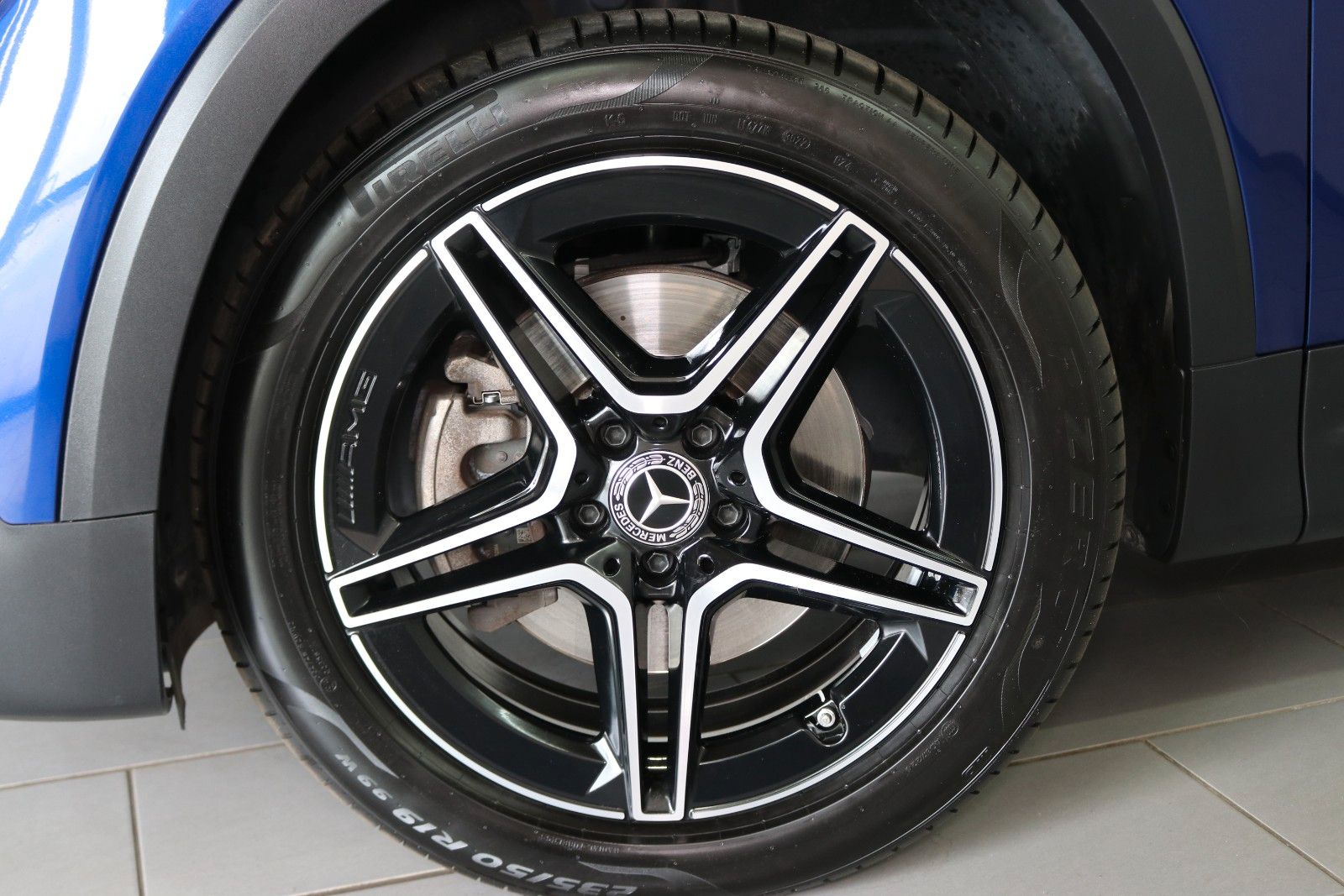 Mercedes-Benz GLB 220 – Bild 6