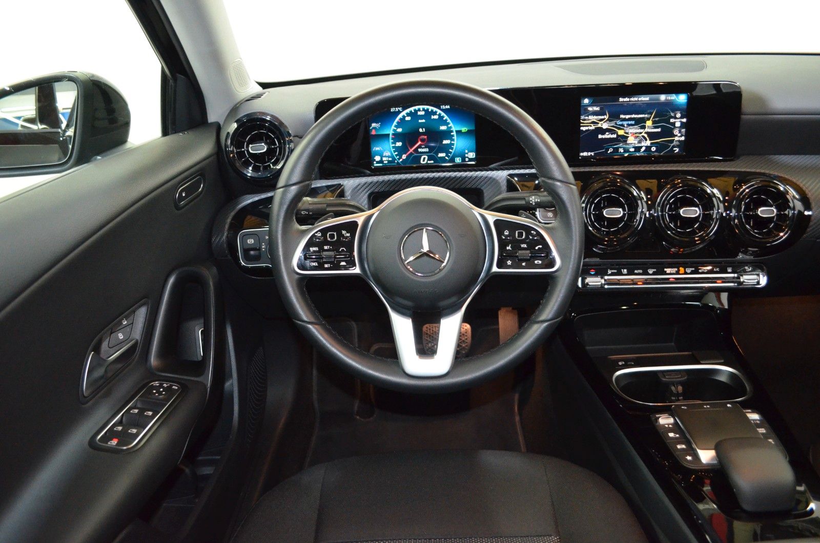 Mercedes-Benz A 220 – Bild 9