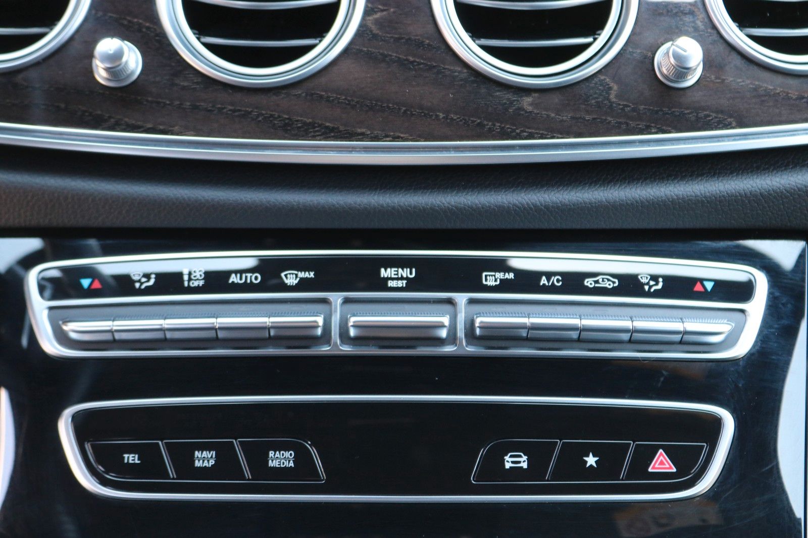 Mercedes-Benz E 400 – Bild 23