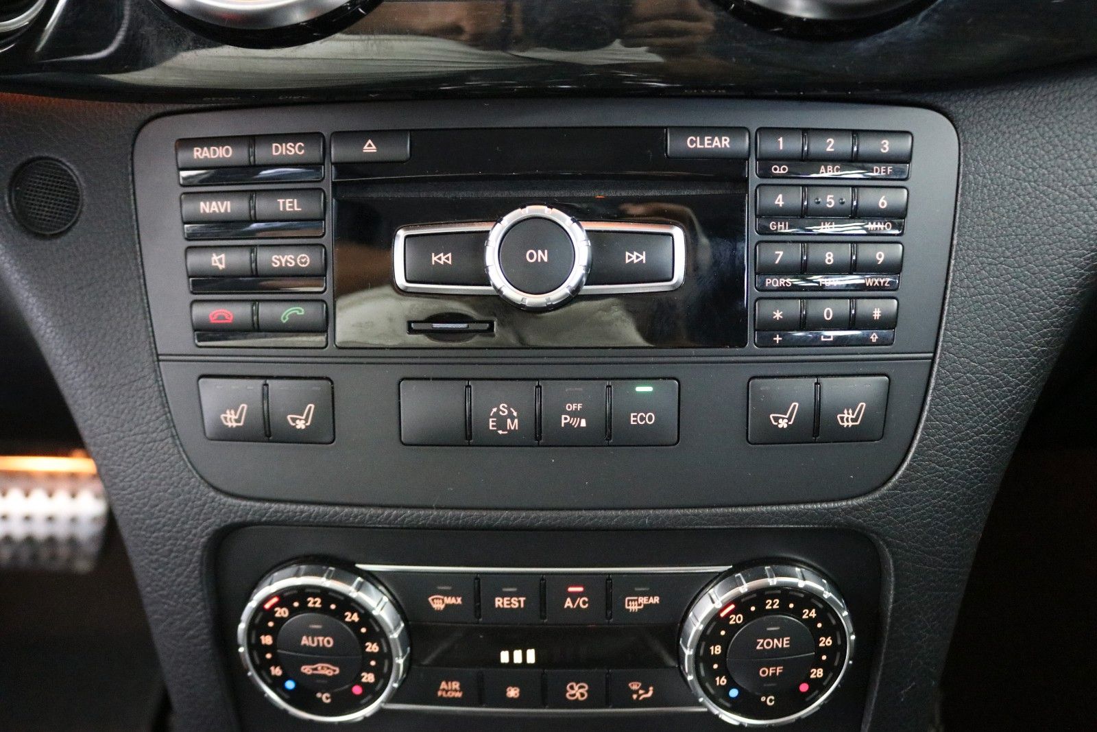 Mercedes-Benz GLK 350 – Bild 20