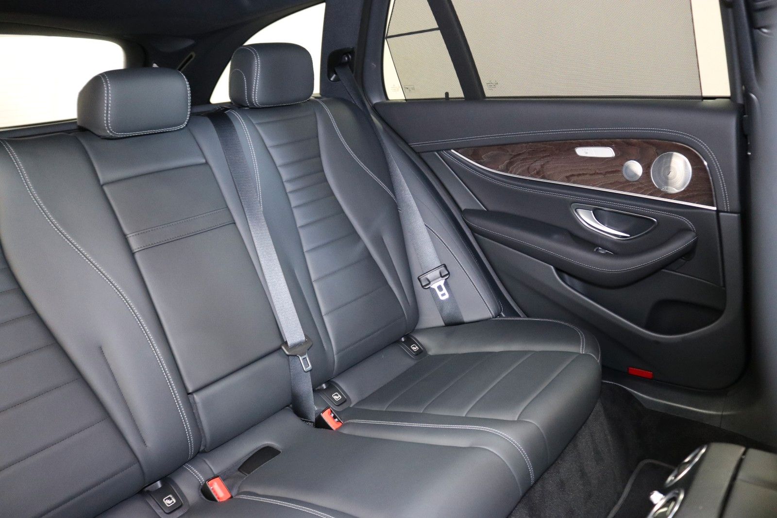 Mercedes-Benz E 400 – Bild 19