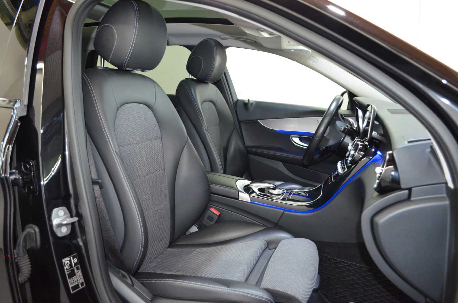 Mercedes-Benz C 300 – Bild 15
