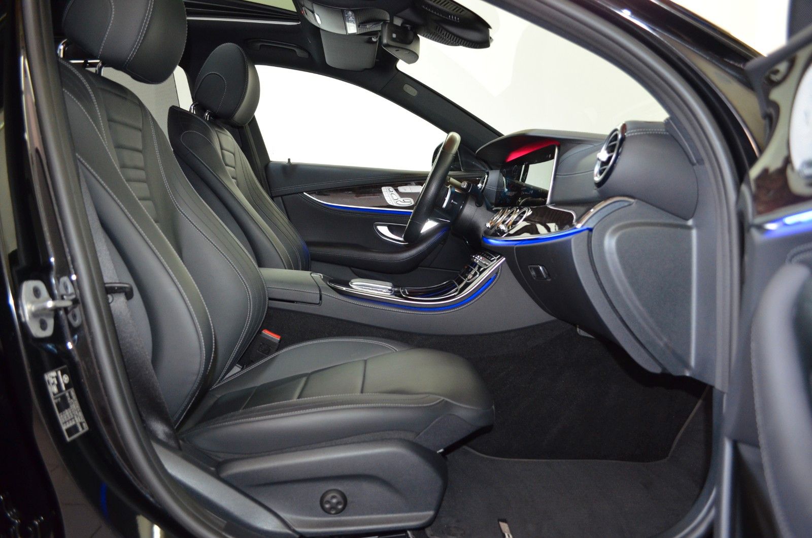 Mercedes-Benz E 400 – Bild 16