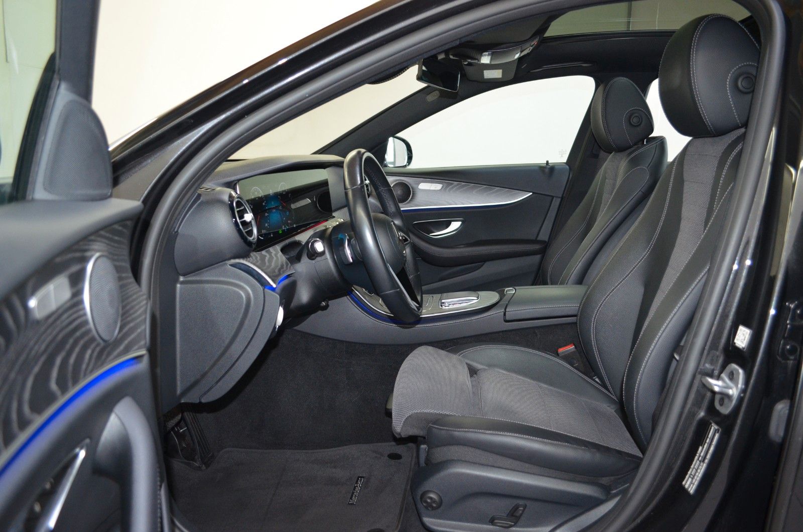 Mercedes-Benz E 300 – Bild 8