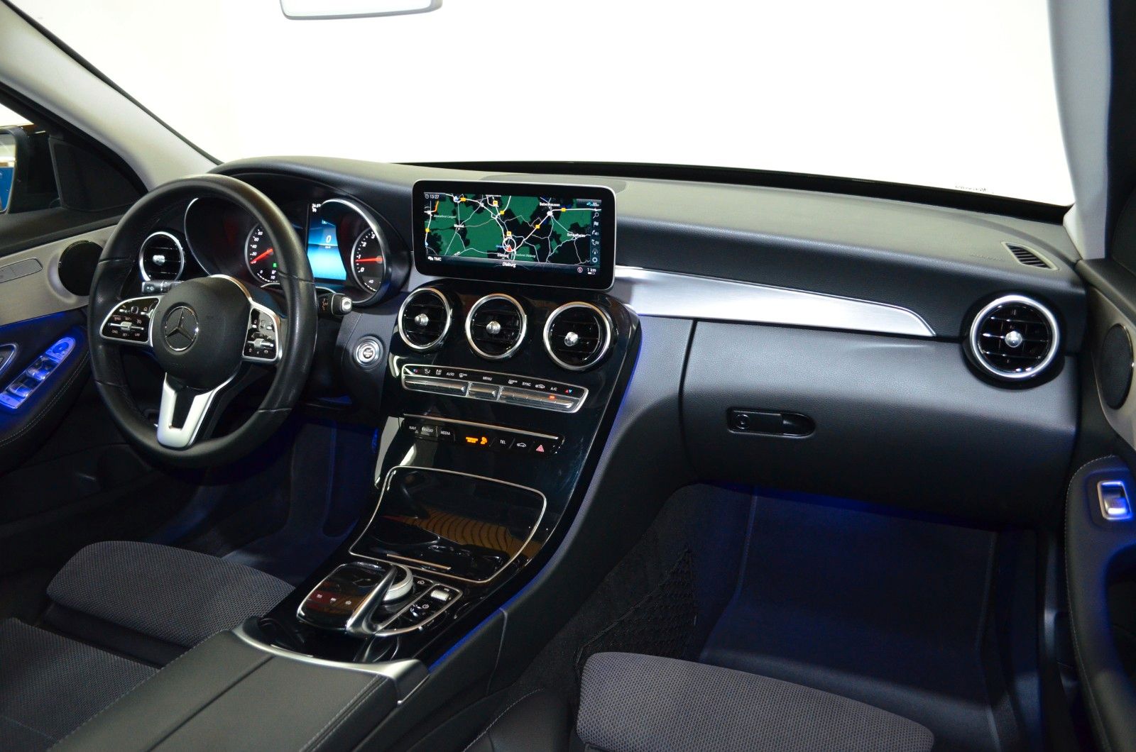 Mercedes-Benz C 300 – Bild 28