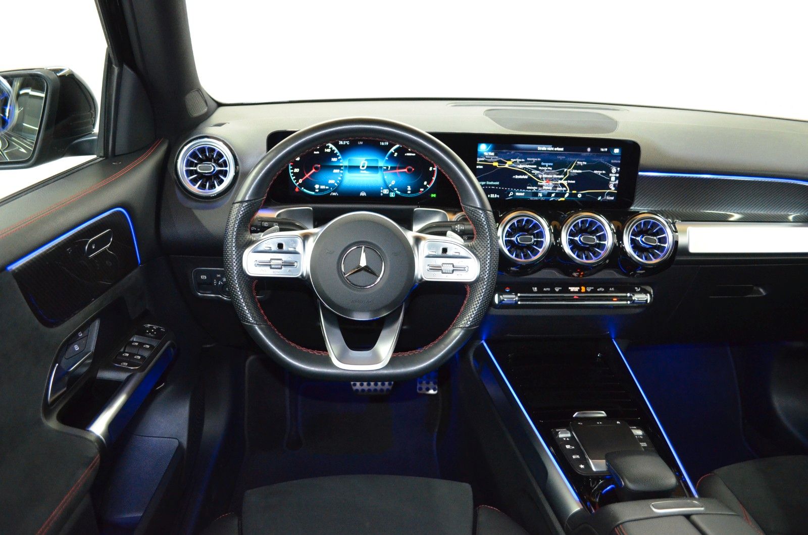 Mercedes-Benz GLB 220 – Bild 10