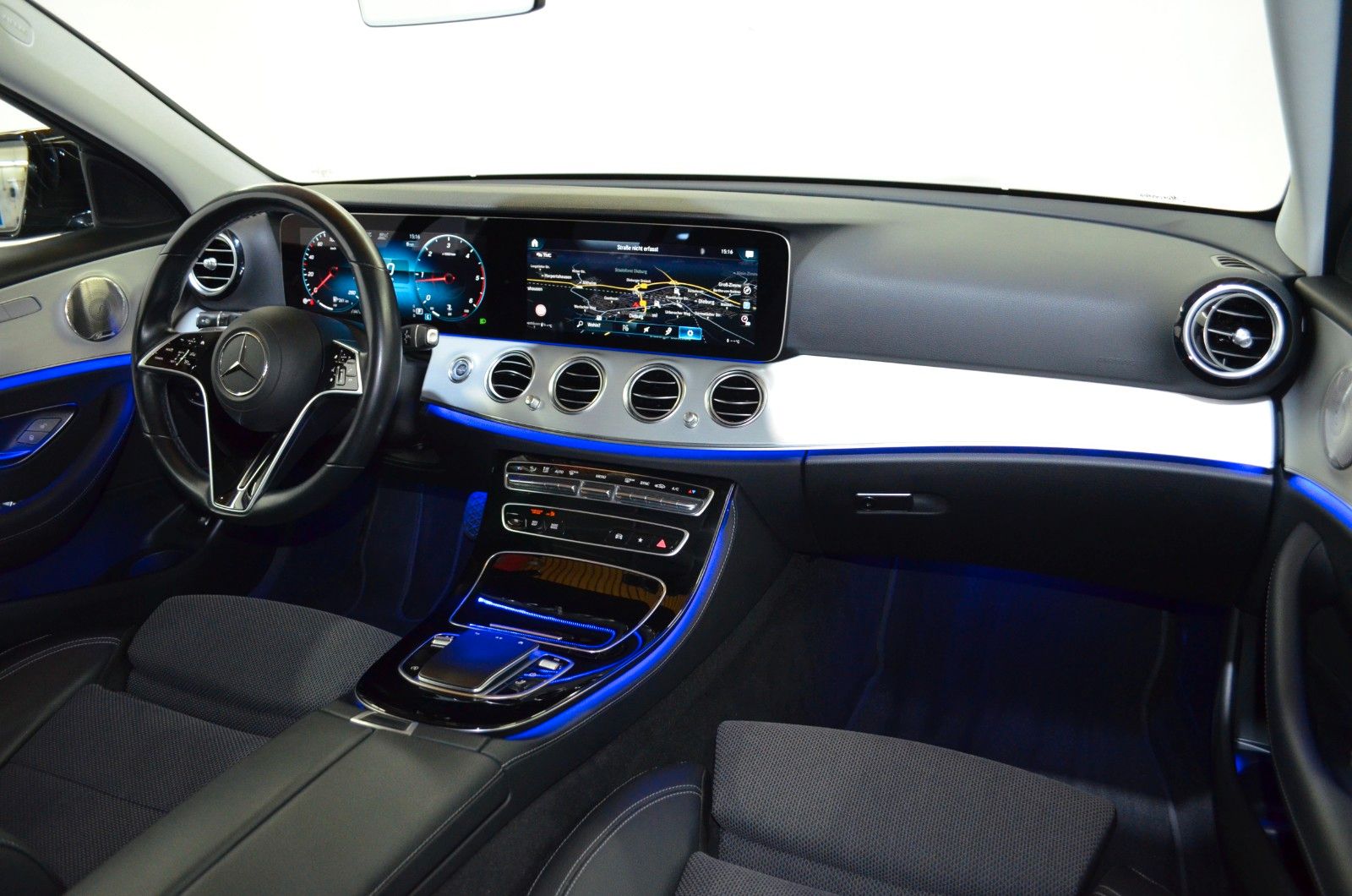 Mercedes-Benz E 220 – Bild 27