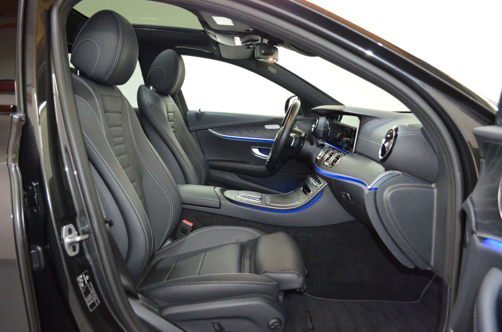 Mercedes-Benz E 300 – Bild 14