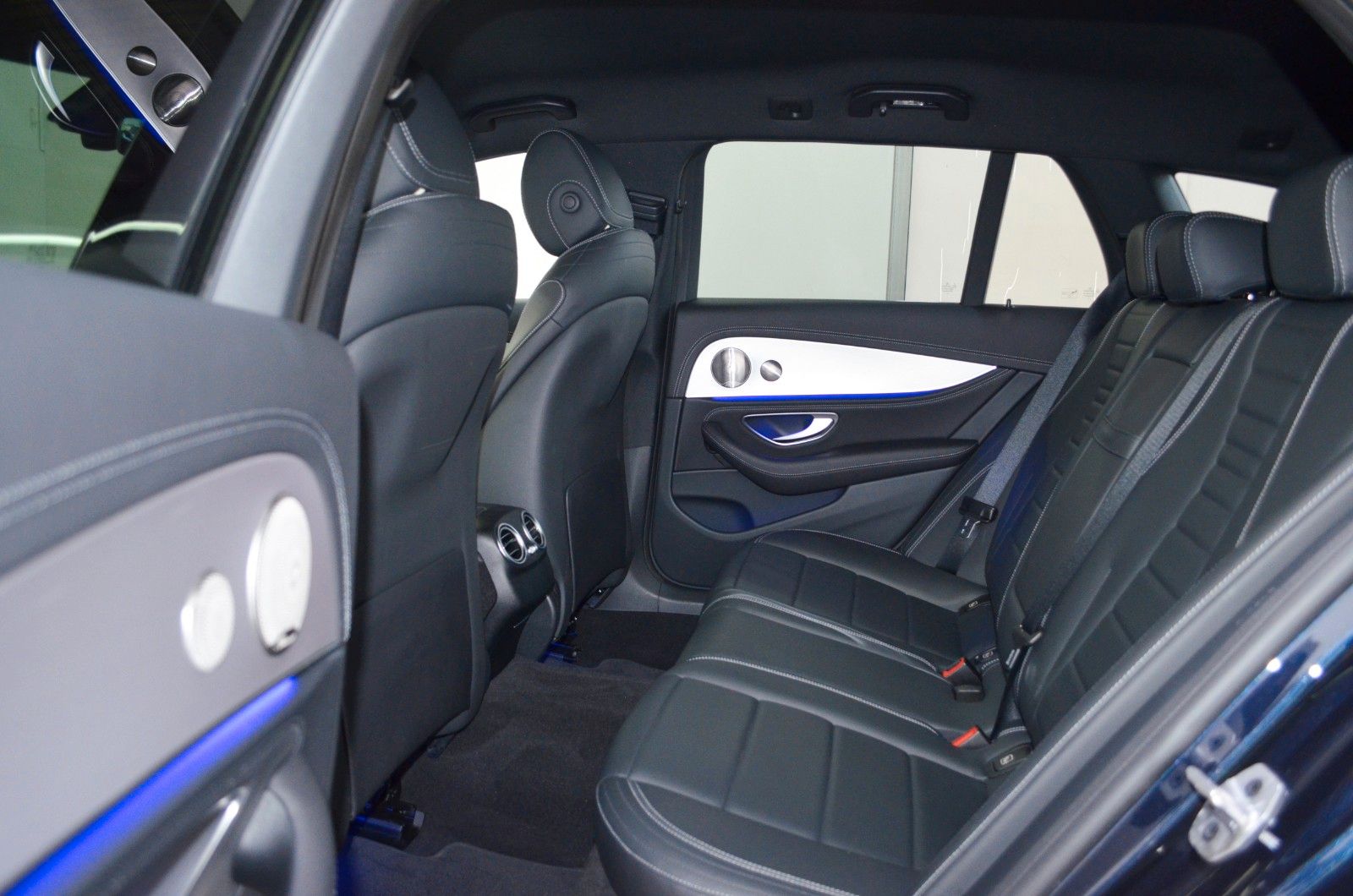 Mercedes-Benz E 400 – Bild 11