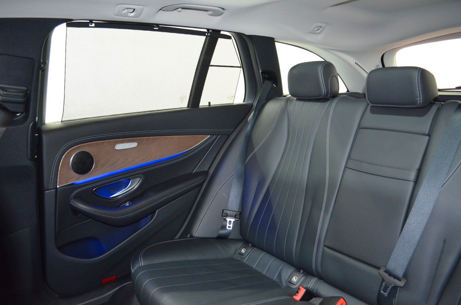 Mercedes-Benz E 400 – Bild 16