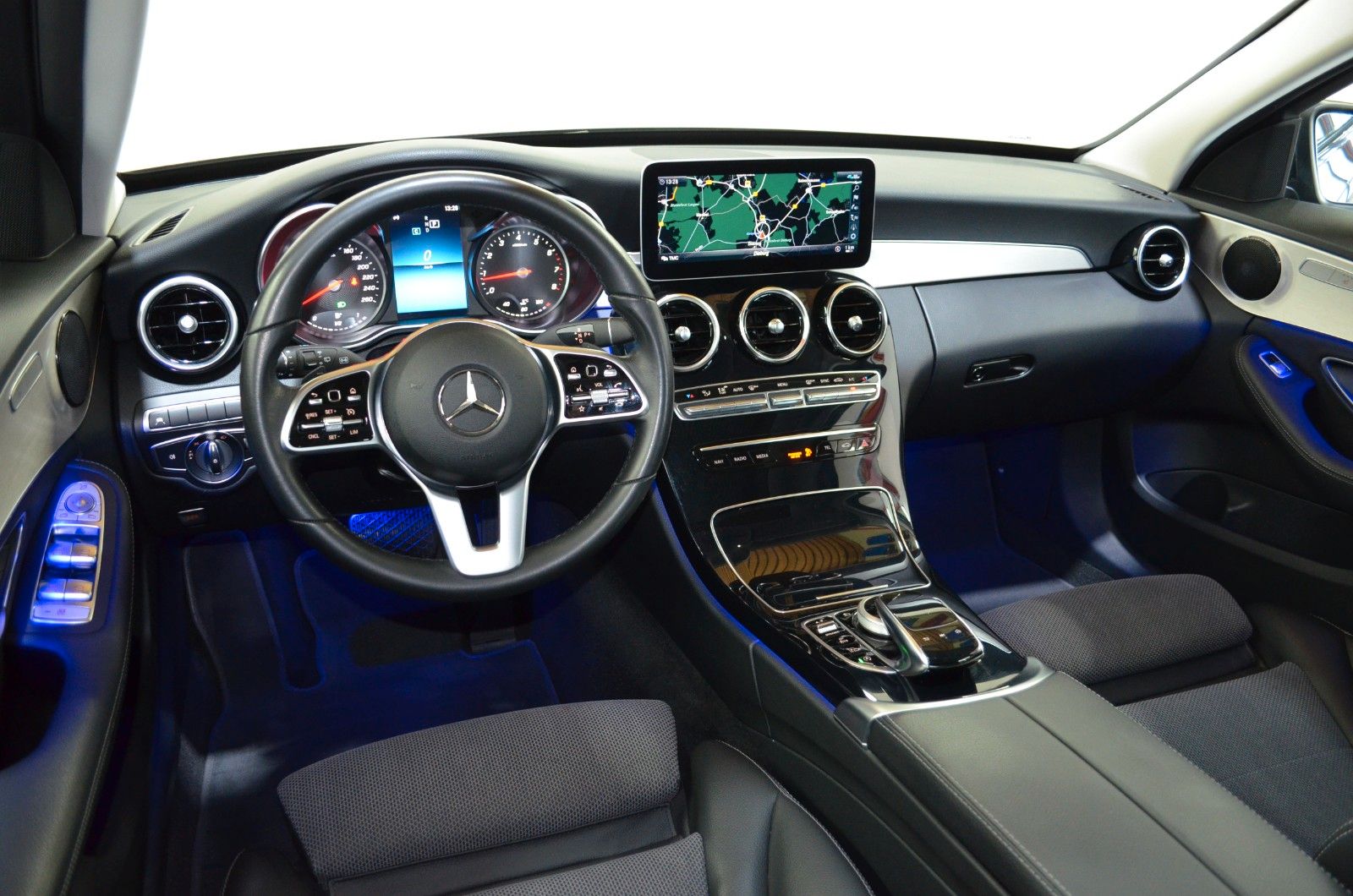 Mercedes-Benz C 300 – Bild 29
