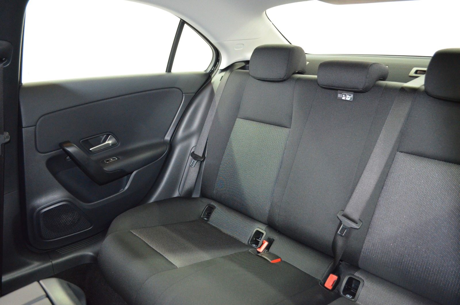 Mercedes-Benz A 220 – Bild 16