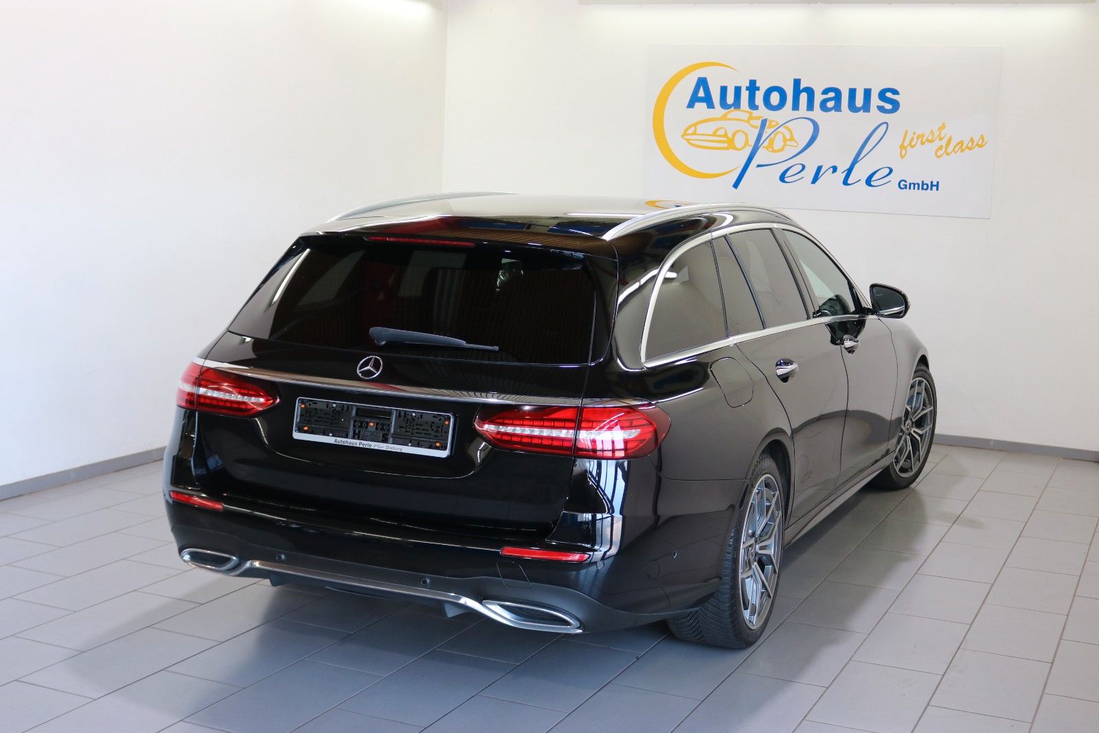 Mercedes-Benz E 220 – Bild 4