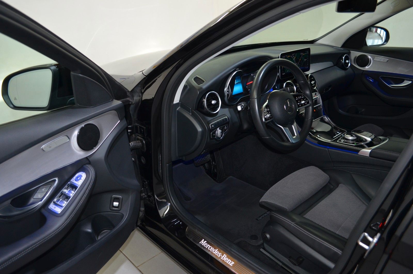Mercedes-Benz C 300 – Bild 7
