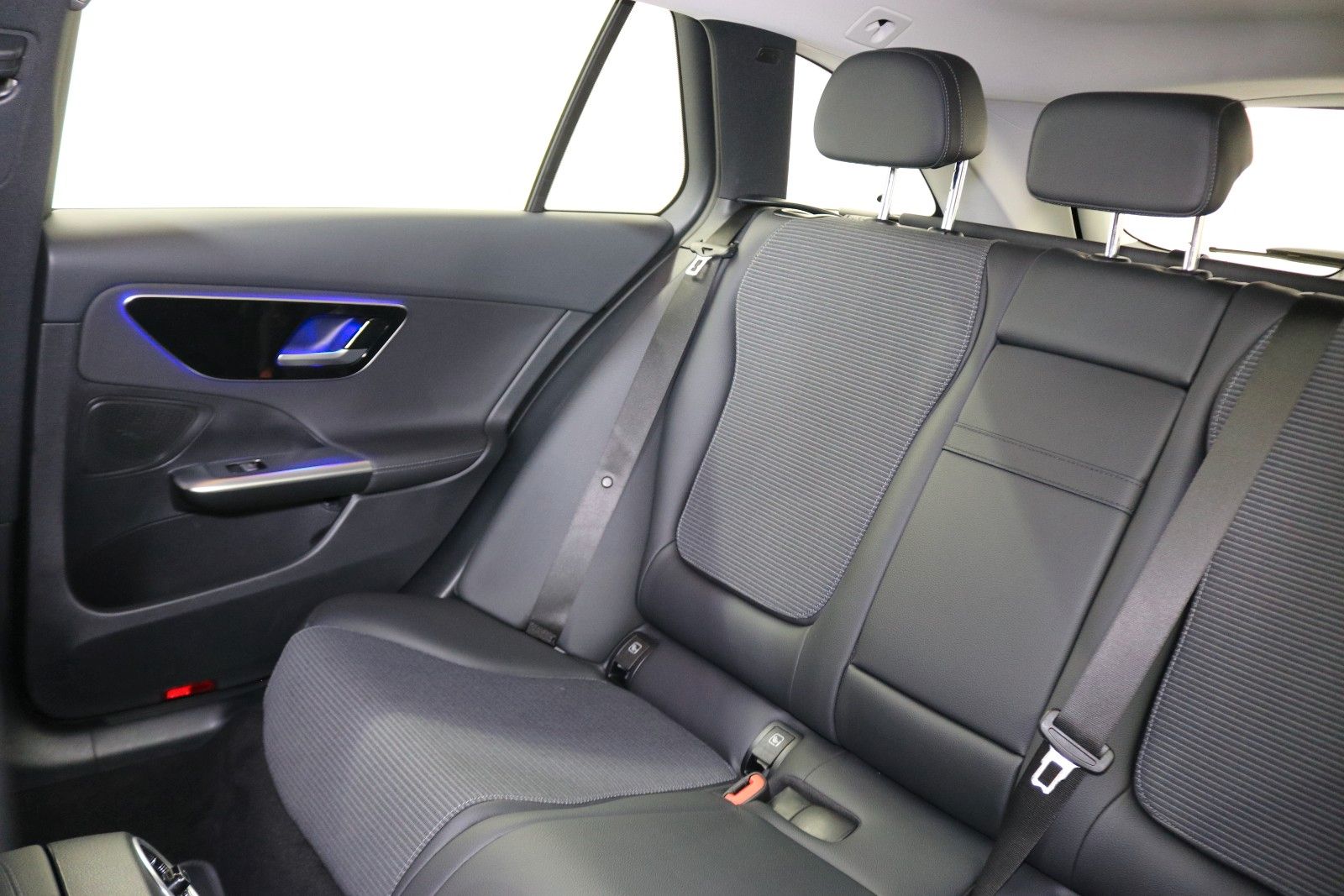 Mercedes-Benz C 220 – Bild 16