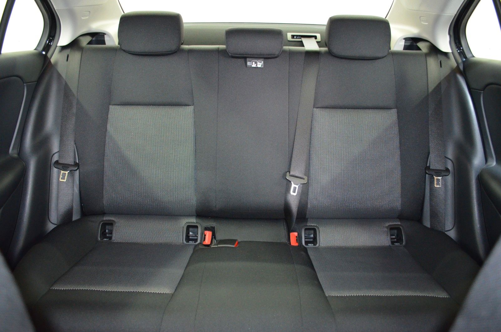 Mercedes-Benz A 220 – Bild 11