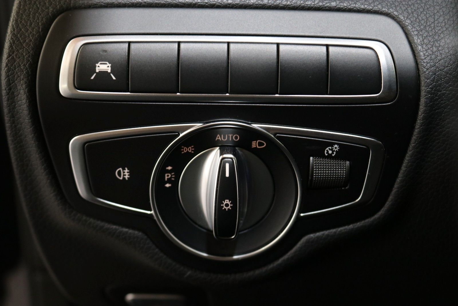 Mercedes-Benz C 300 – Bild 22