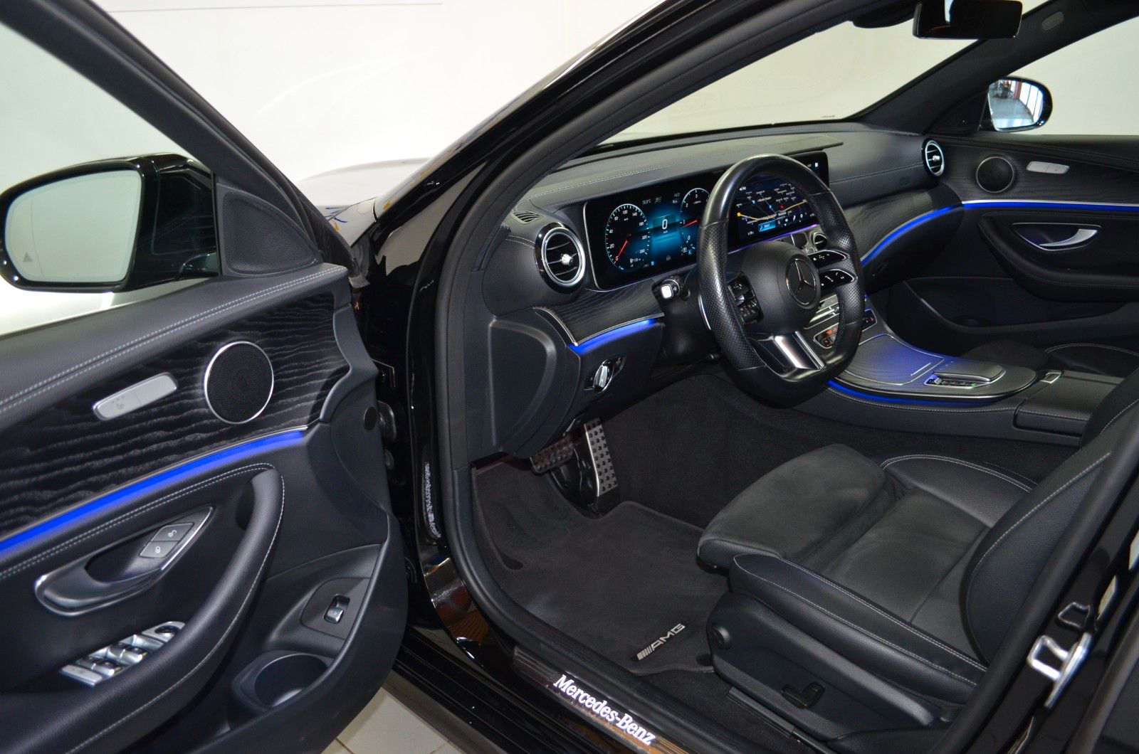 Mercedes-Benz E 220 – Bild 7