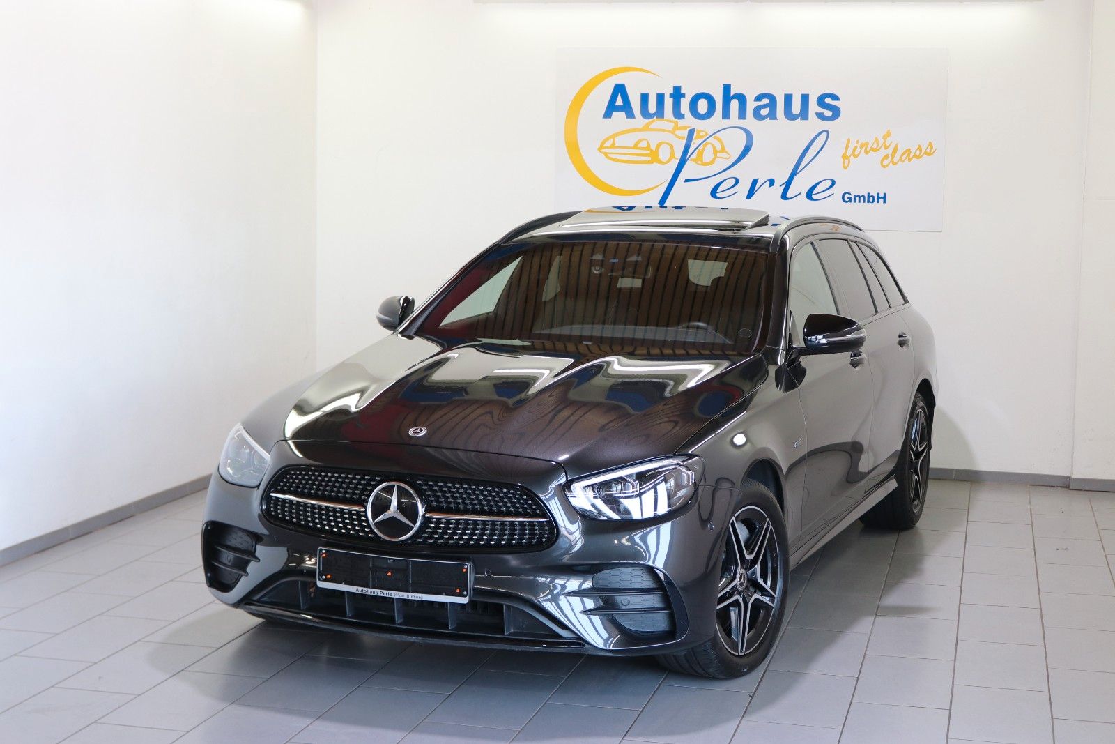 Mercedes-Benz E 300 – Bild 2