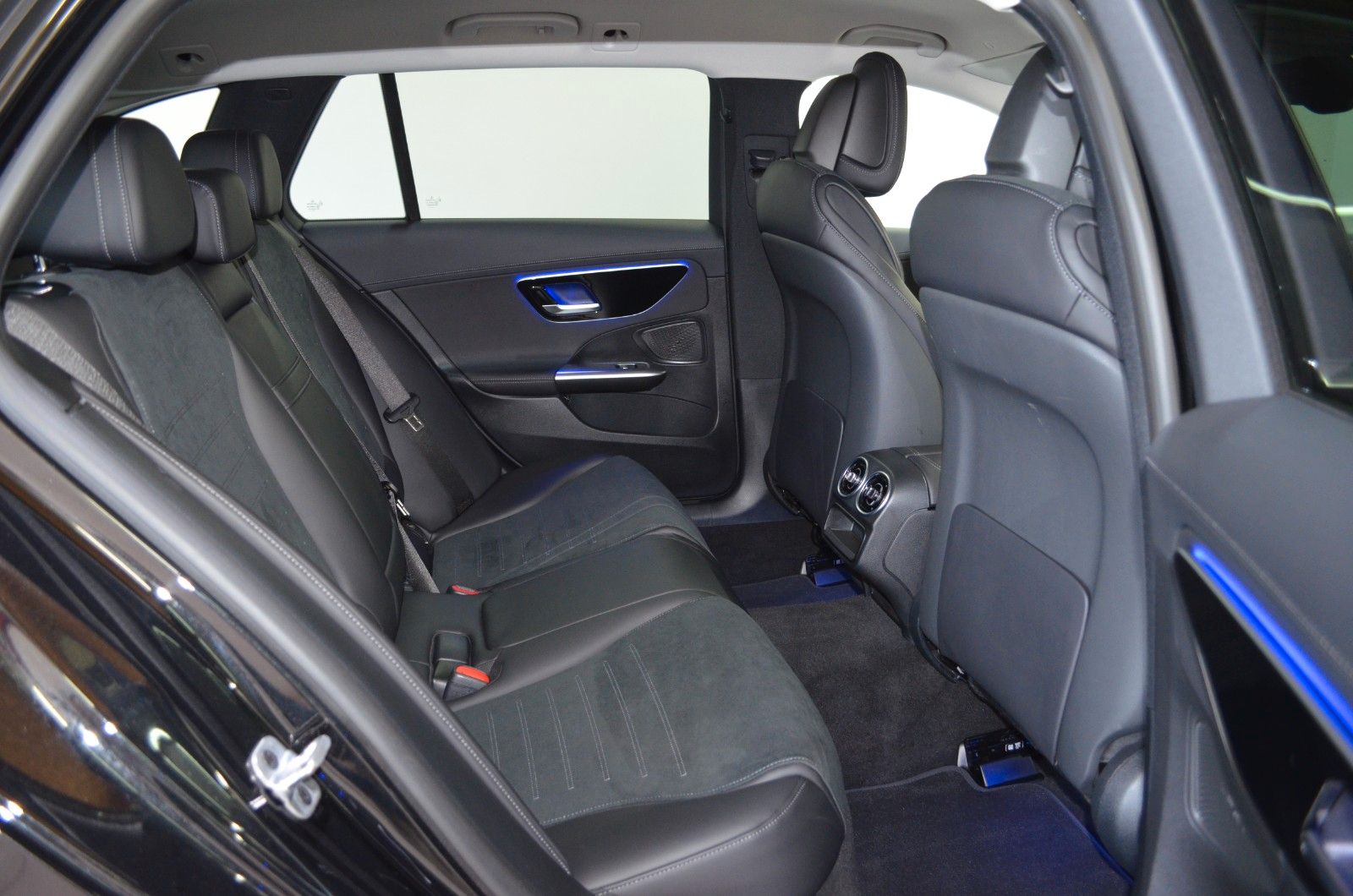 Mercedes-Benz C 200 – Bild 13