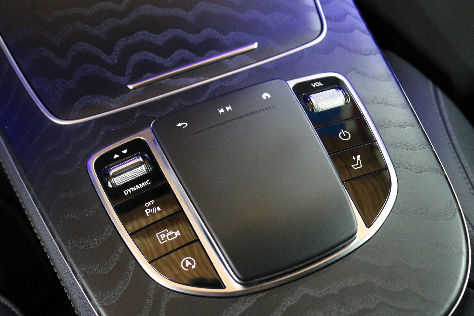 Mercedes-Benz E 400 – Bild 24