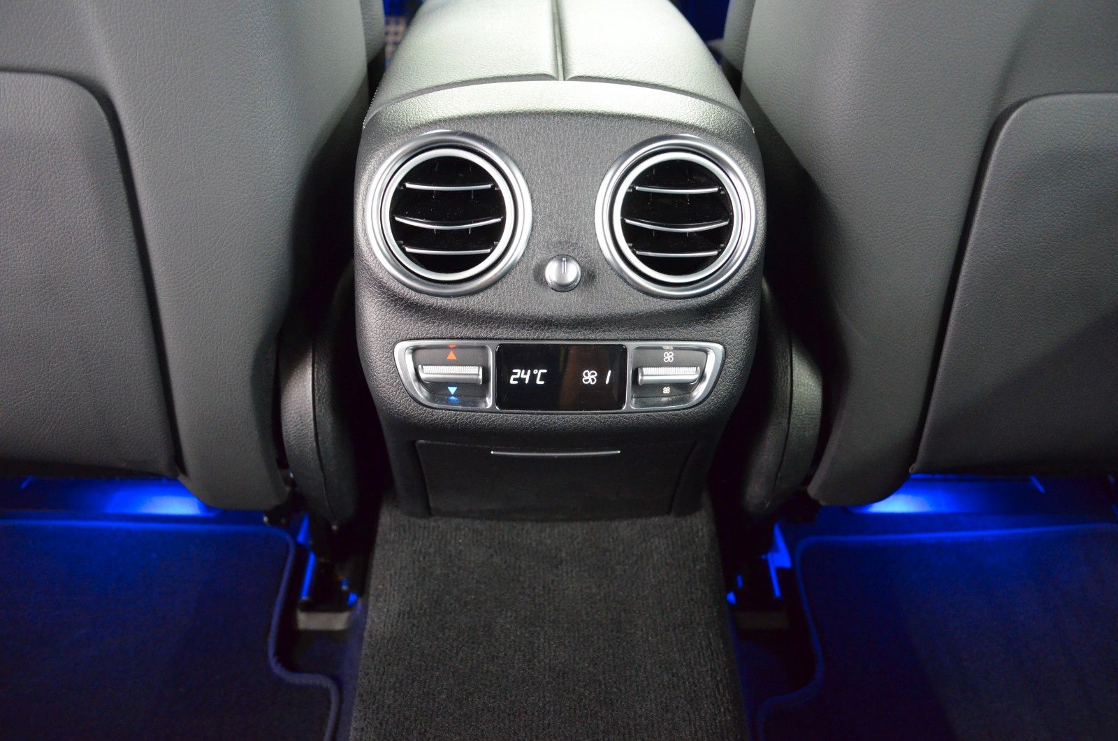 Mercedes-Benz E 400 – Bild 20