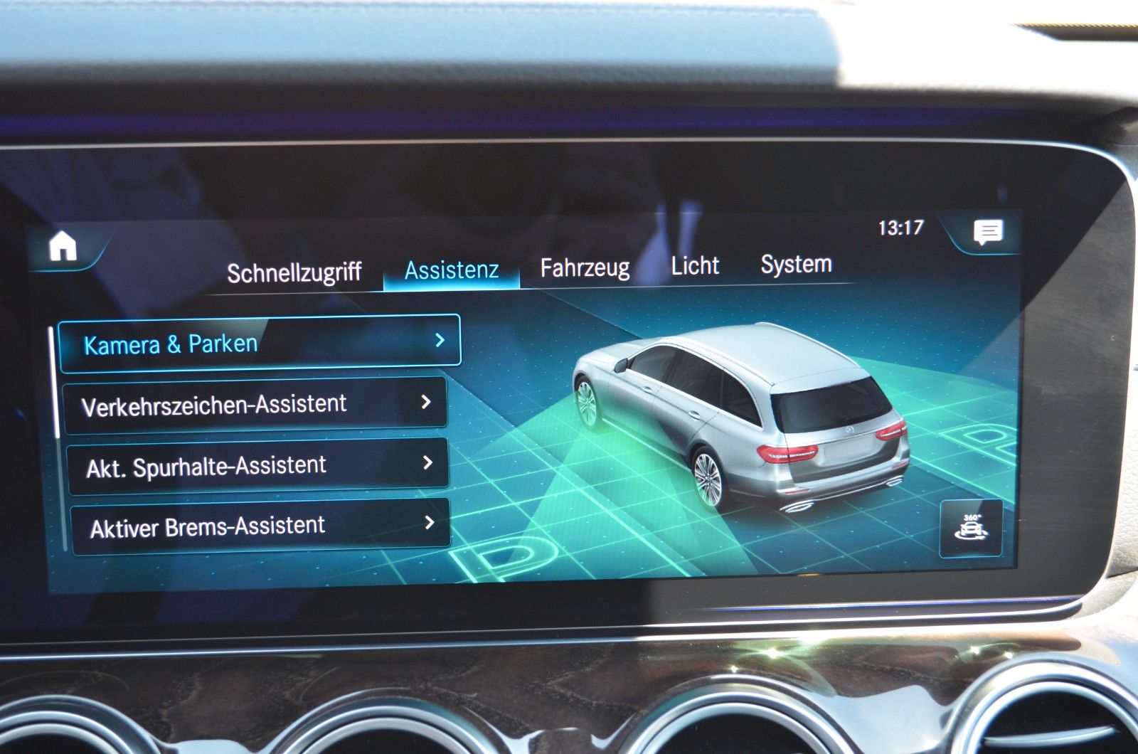 Mercedes-Benz E 400 – Bild 26