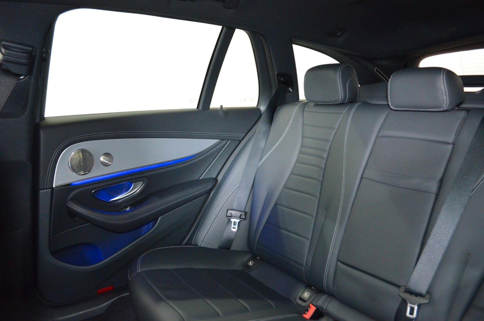 Mercedes-Benz E 400 – Bild 17