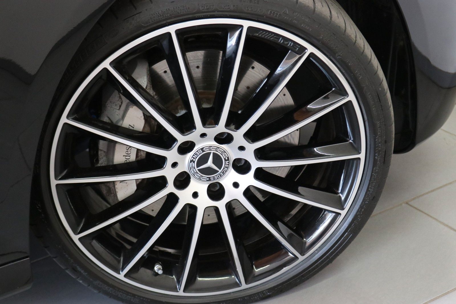 Mercedes-Benz E 400 – Bild 6