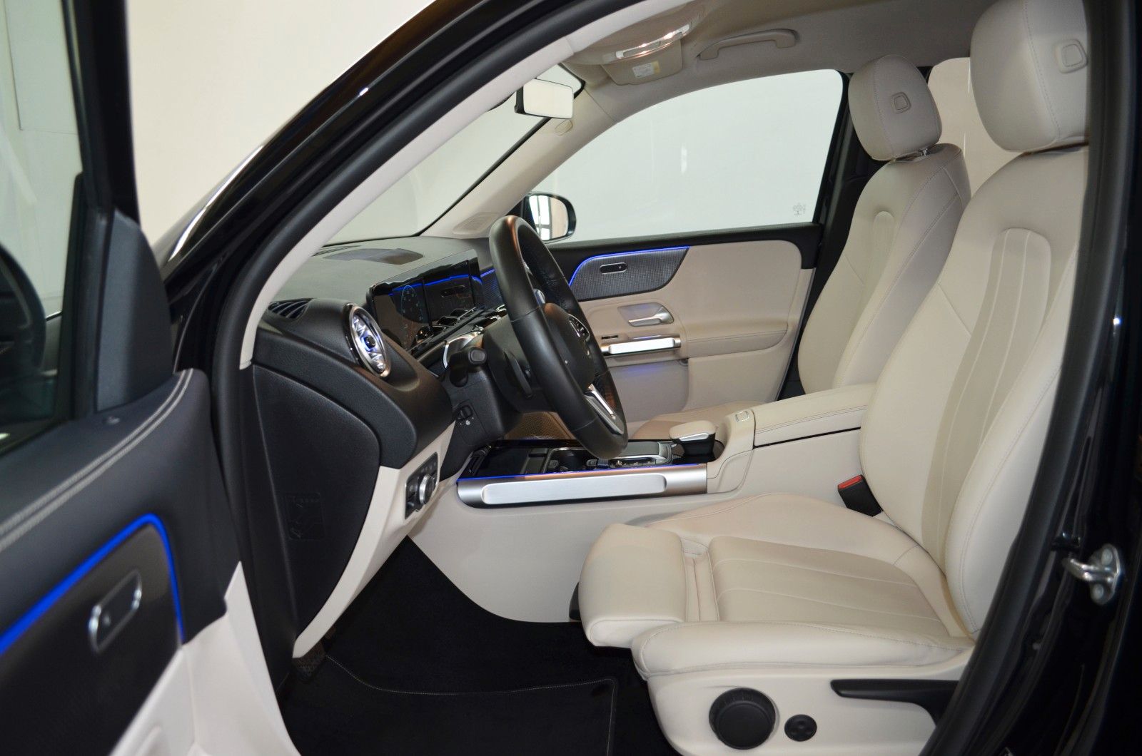 Mercedes-Benz GLB 220 – Bild 8