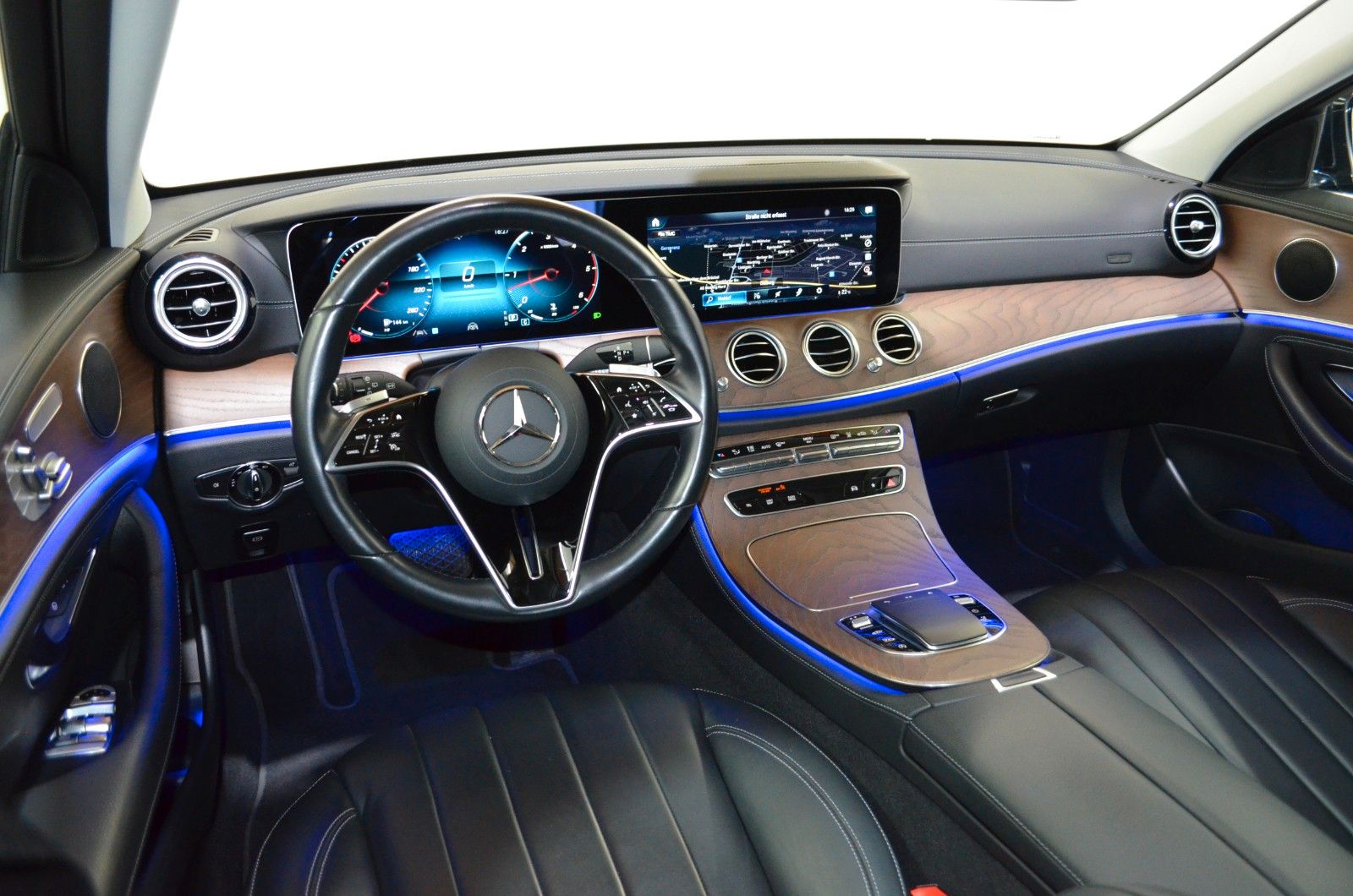Mercedes-Benz E 400 – Bild 31