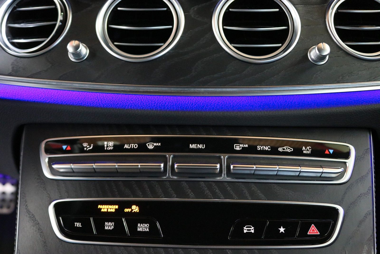 Mercedes-Benz E 220 – Bild 20
