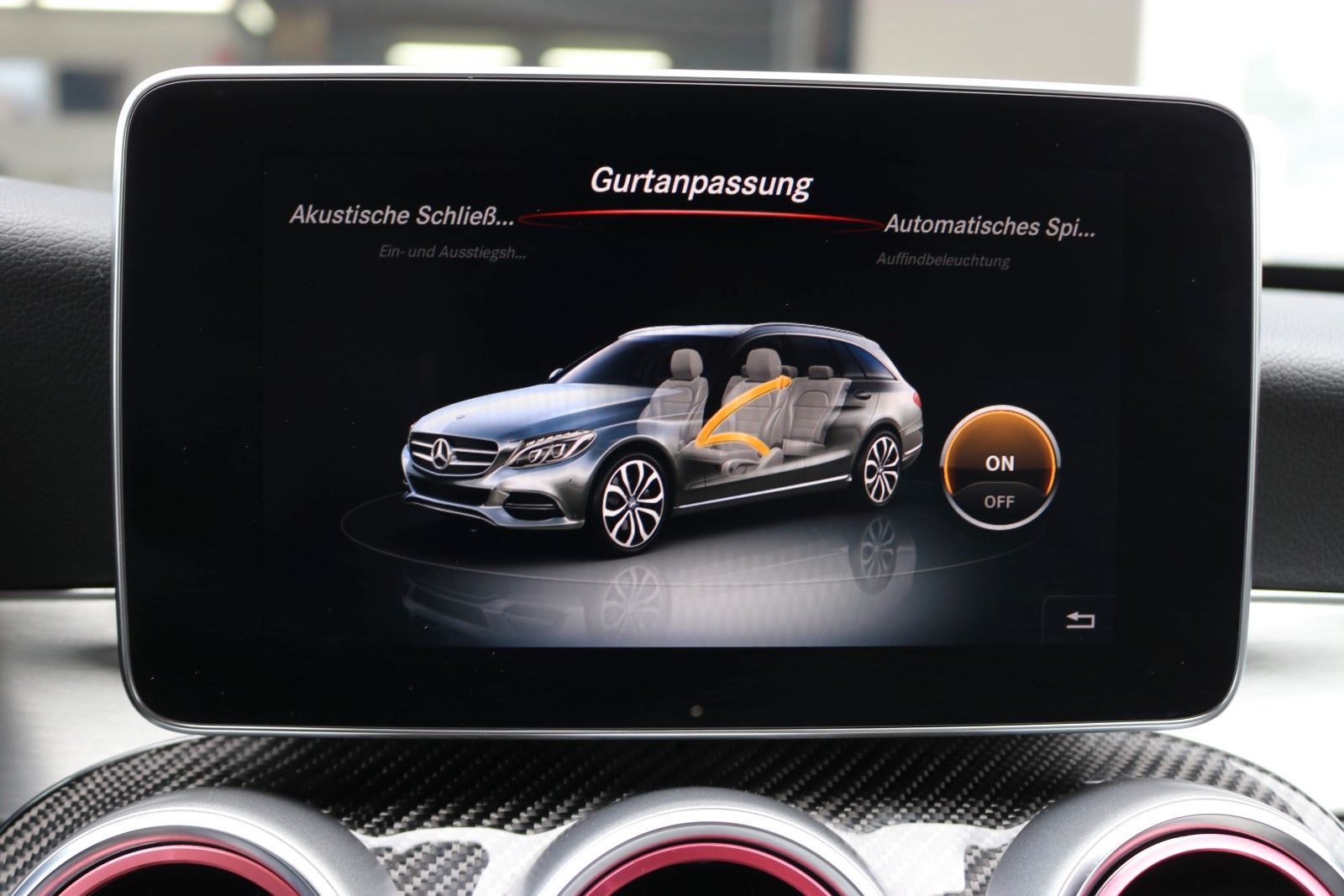 Mercedes-Benz C 400 – Bild 25