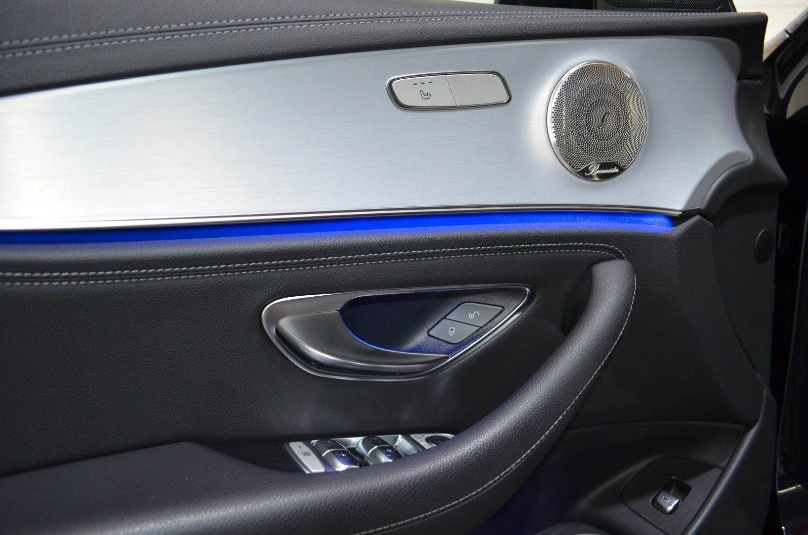 Mercedes-Benz E 400 – Bild 18