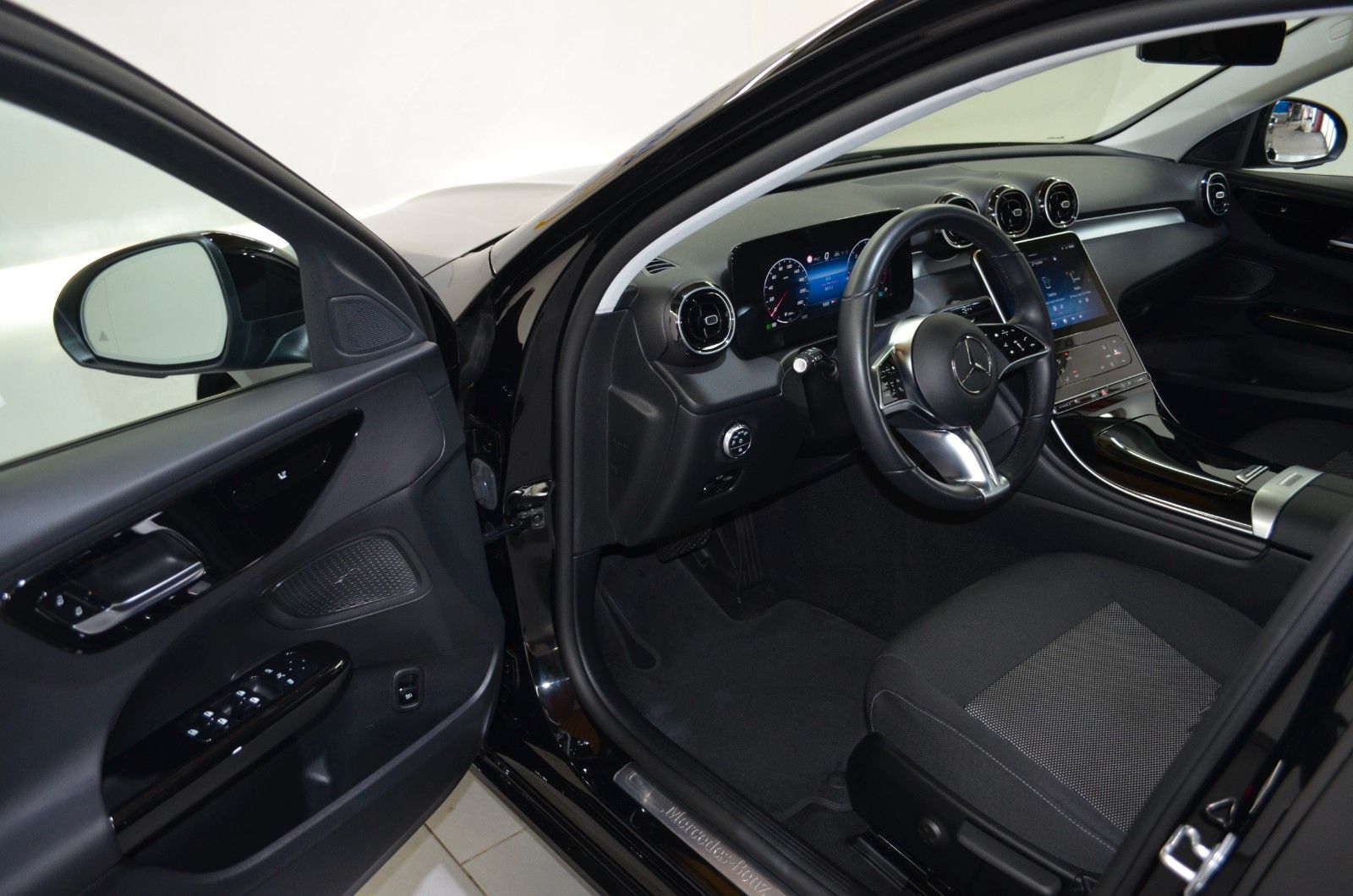 Mercedes-Benz C 220 – Bild 7