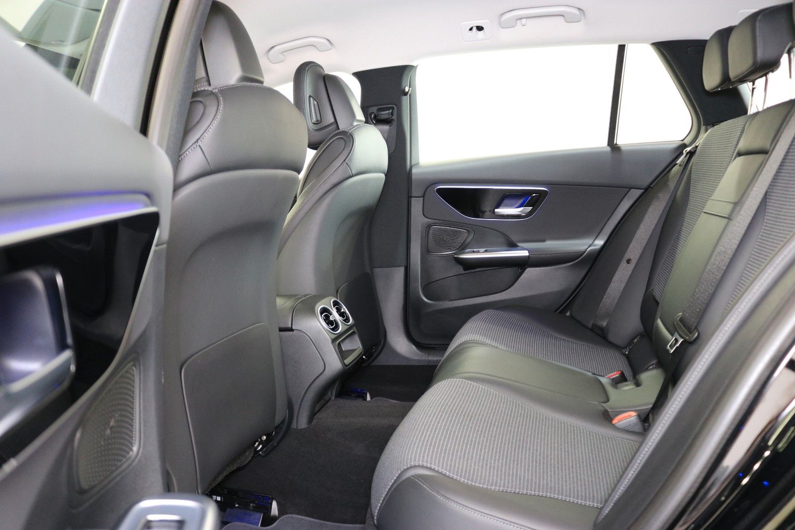 Mercedes-Benz C 220 – Bild 10