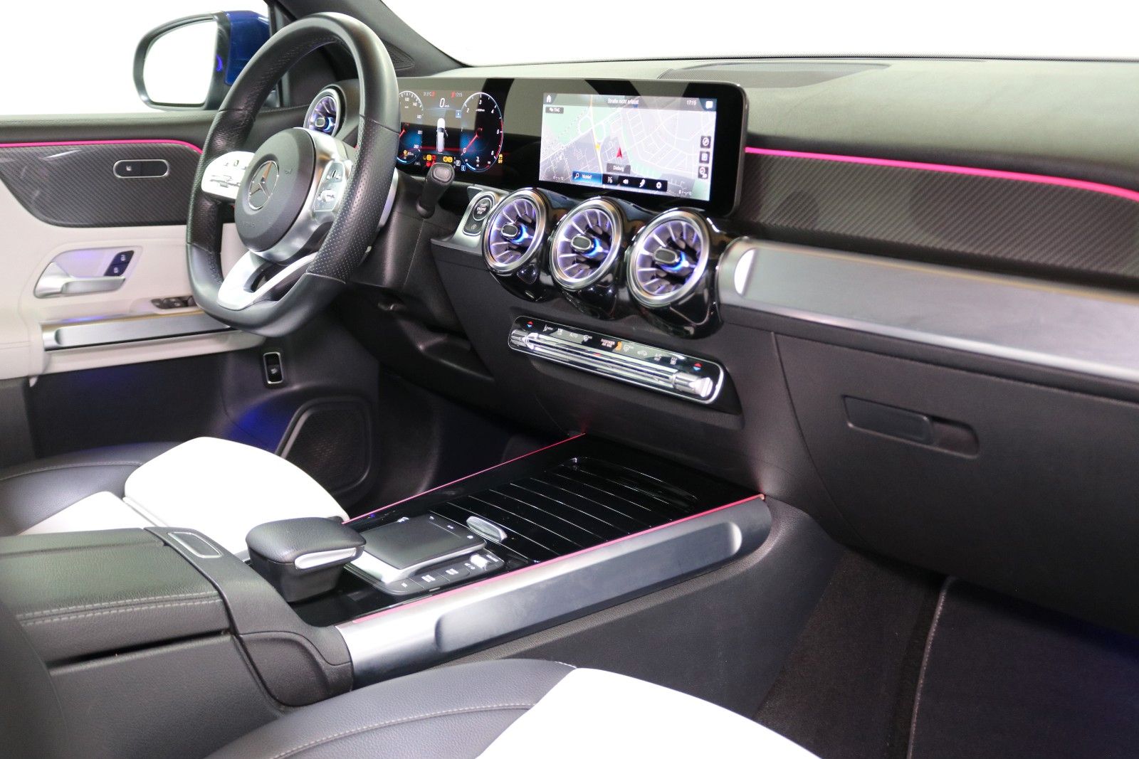 Mercedes-Benz GLB 220 – Bild 16