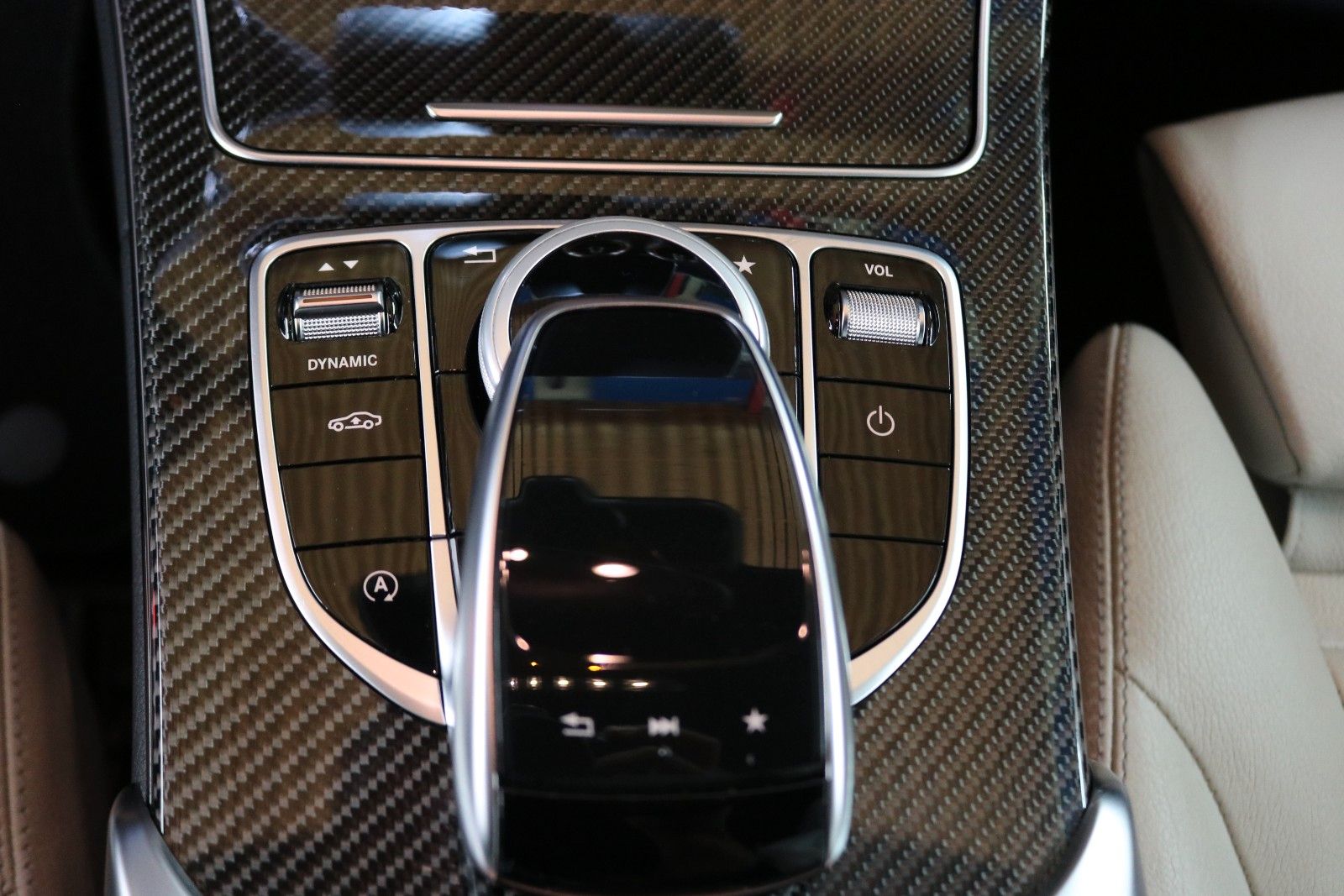 Mercedes-Benz C 400 – Bild 21
