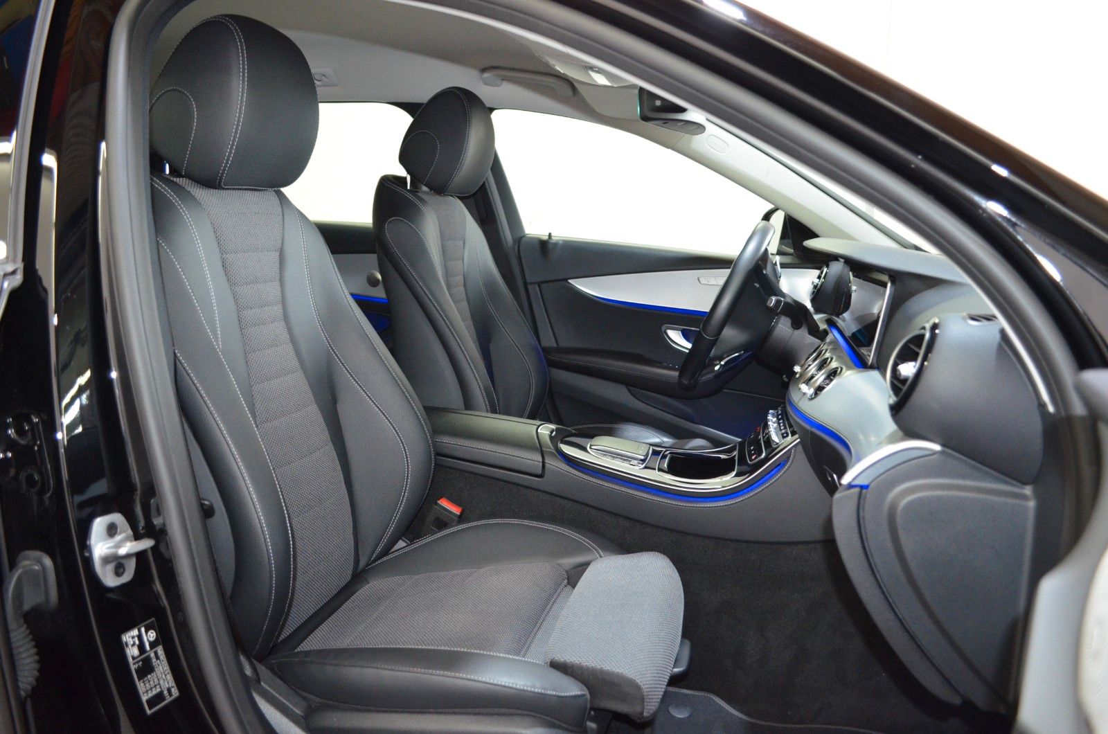 Mercedes-Benz E 220 – Bild 15