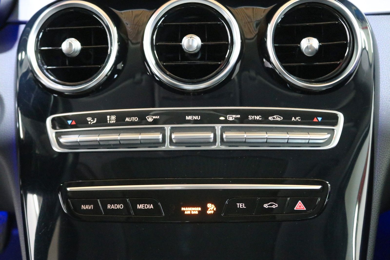 Mercedes-Benz C 300 – Bild 20