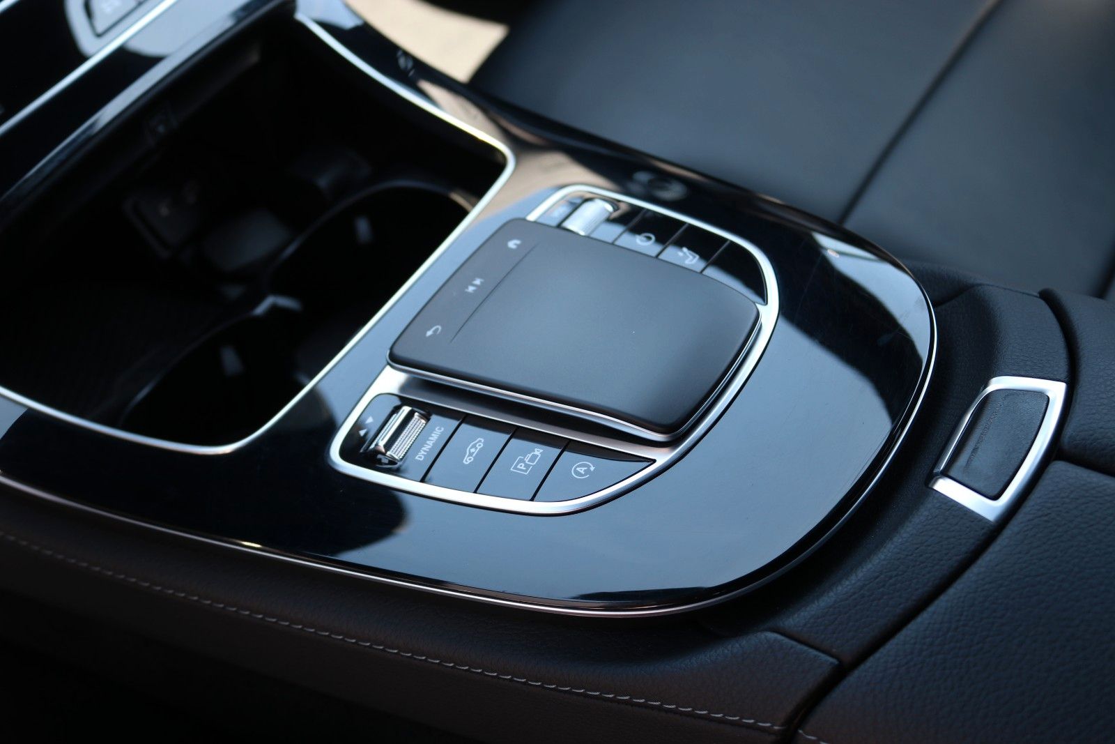 Mercedes-Benz E 400 – Bild 24