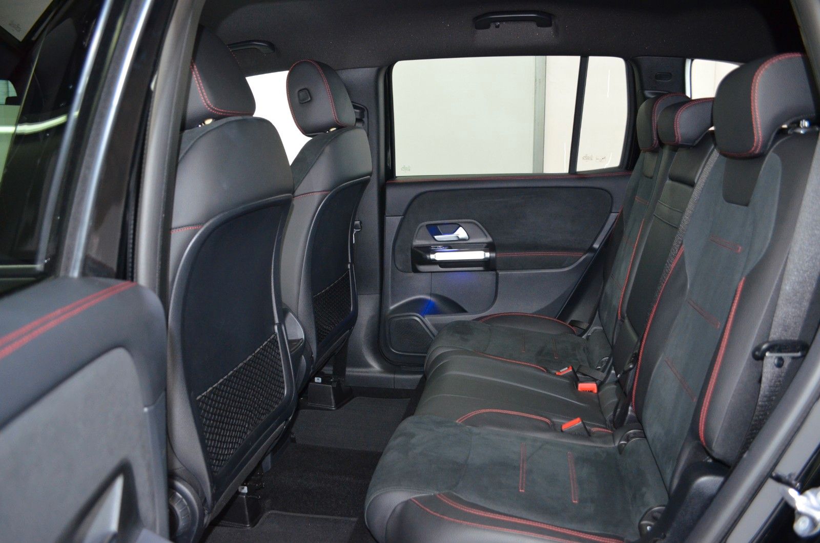 Mercedes-Benz GLB 220 – Bild 11
