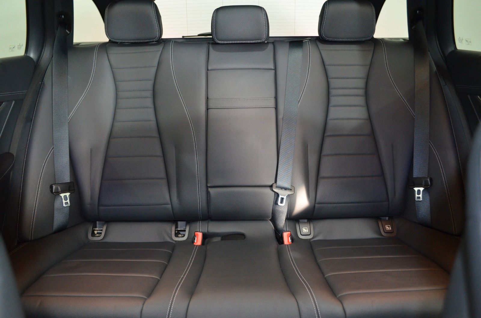 Mercedes-Benz E 300 – Bild 11