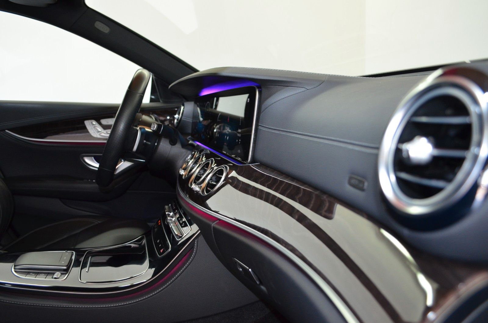 Mercedes-Benz E 400 – Bild 32