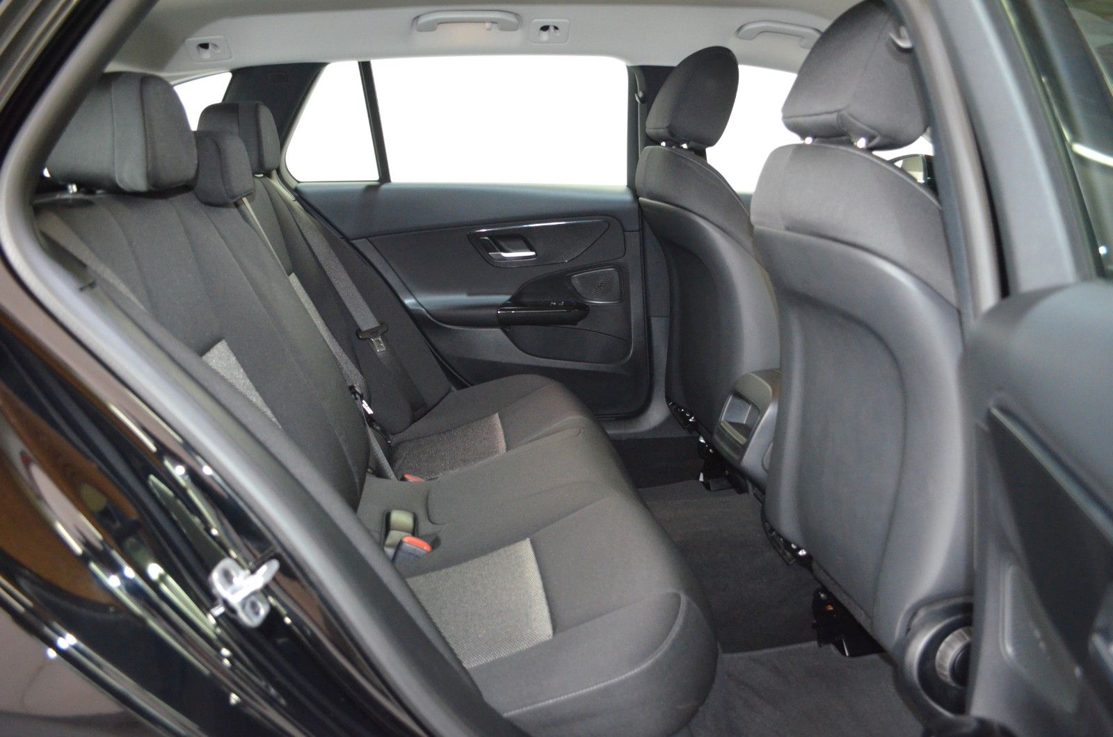 Mercedes-Benz C 220 – Bild 13