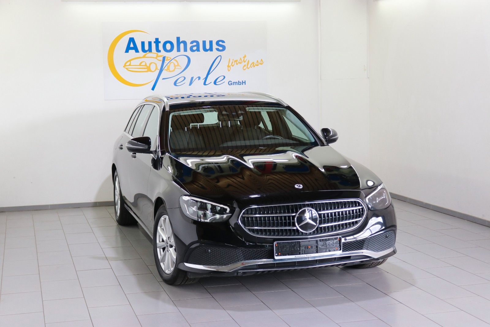 Mercedes-Benz E 220 – Bild 1