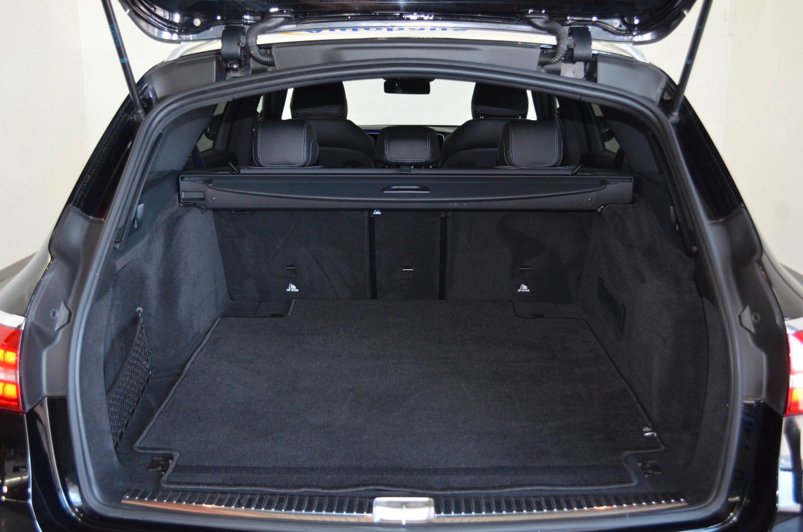 Mercedes-Benz E 220 – Bild 12