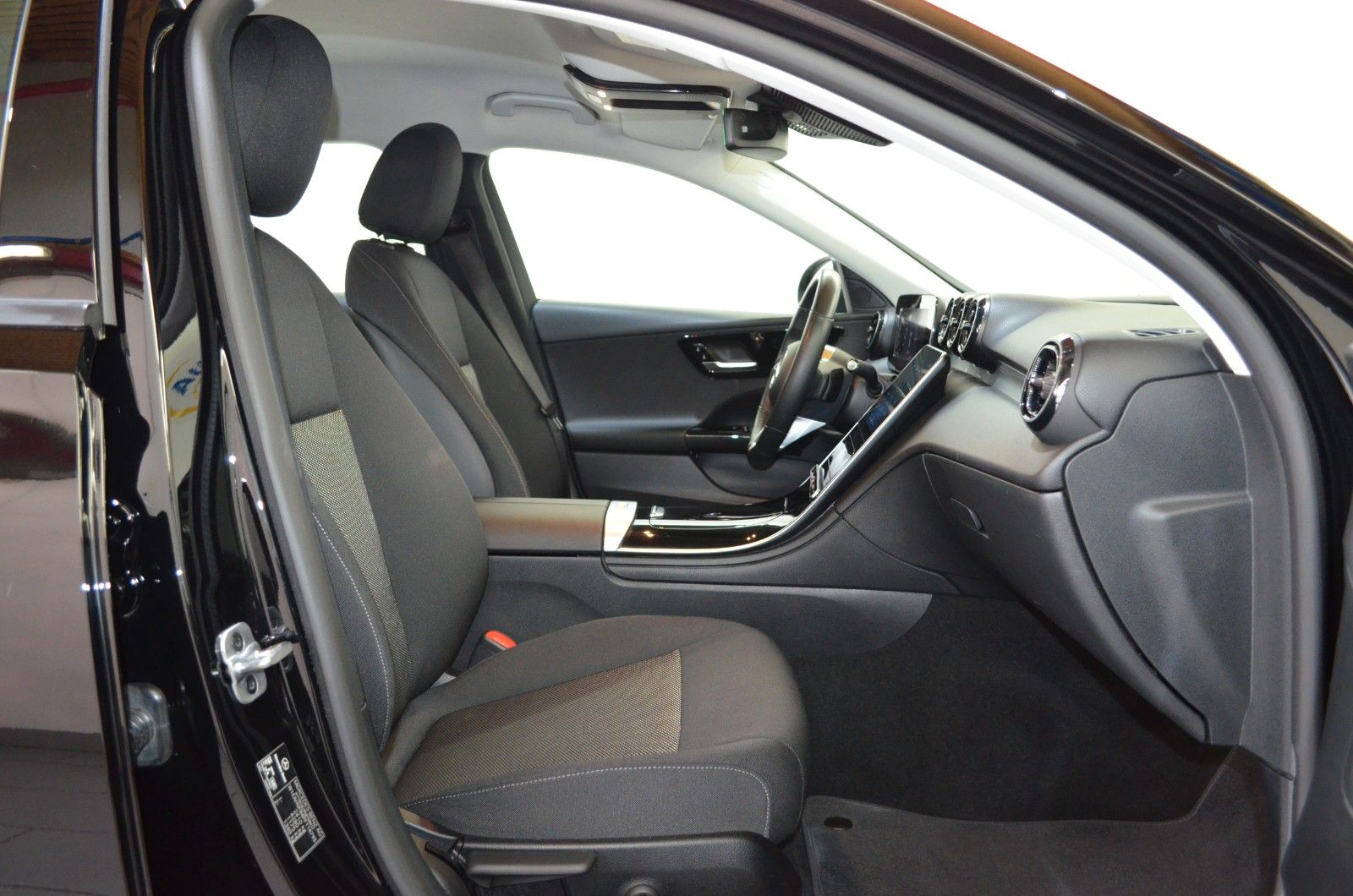 Mercedes-Benz C 220 – Bild 14
